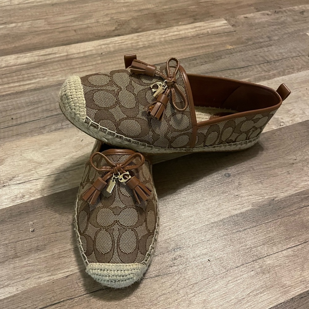 Coach Size 7 loafers